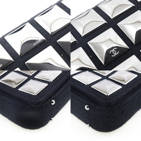 CHANEL Ice Cube Shoulder Bag in Cotton Black - Picture 4 of 10